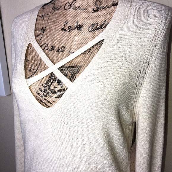 Free People V Neckline Cream Sweater Dress with Bell Sleeves Size Large - Picture 5 of 9